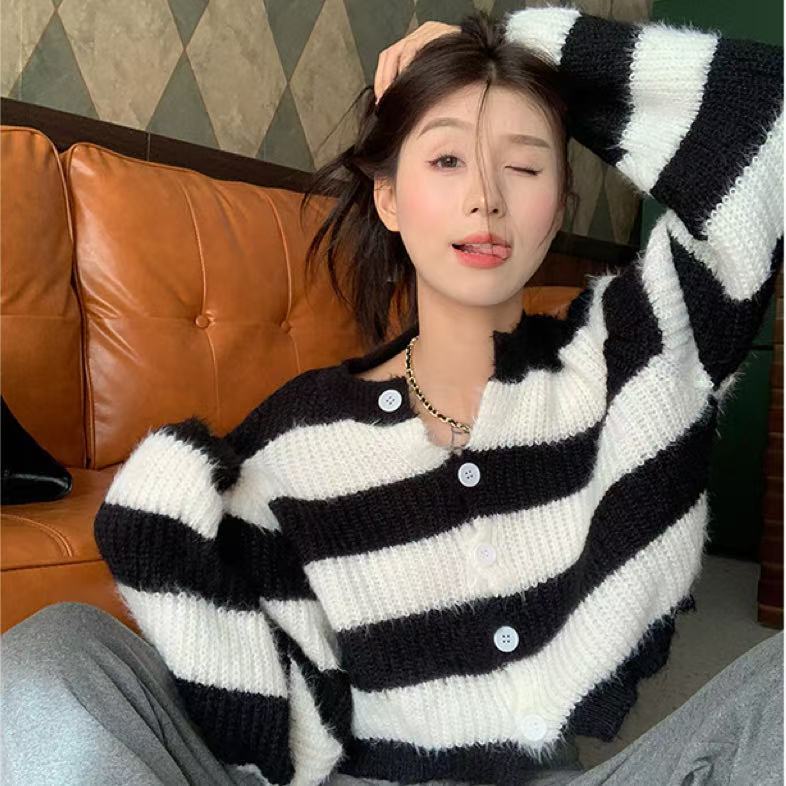 Striped Short Style Women's Knitted Sweater