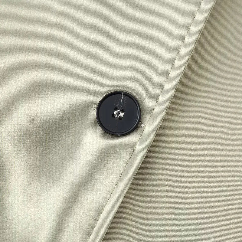 New women's clothing European and American style fashionable design sense lapel bat style short windbreaker