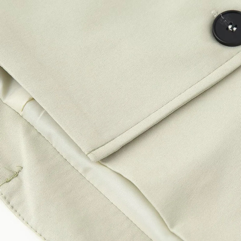 New women's clothing European and American style fashionable design sense lapel bat style short windbreaker